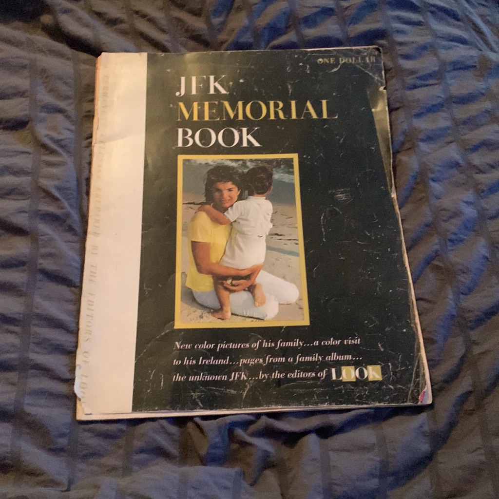 Jfk Memorial Book